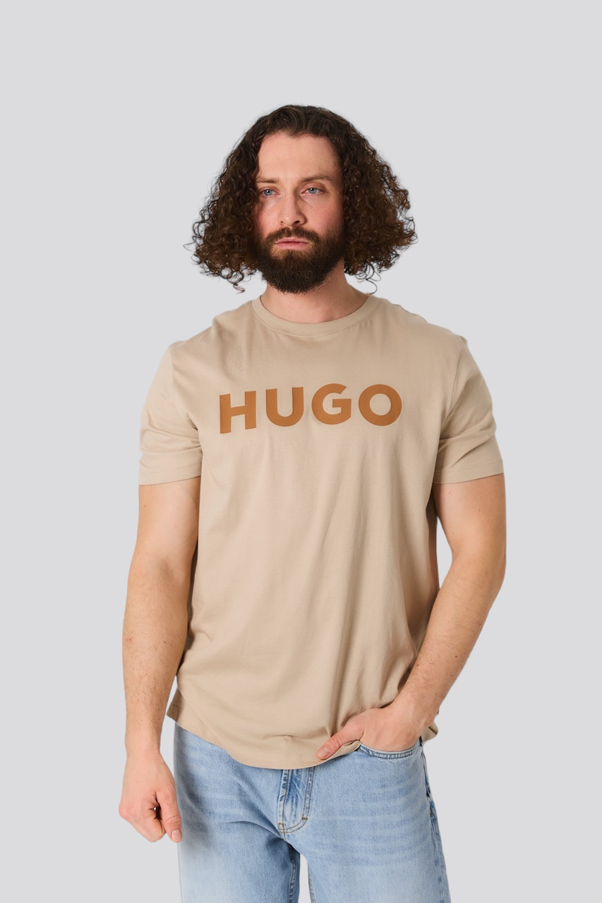 Бежевая футболка HUGO