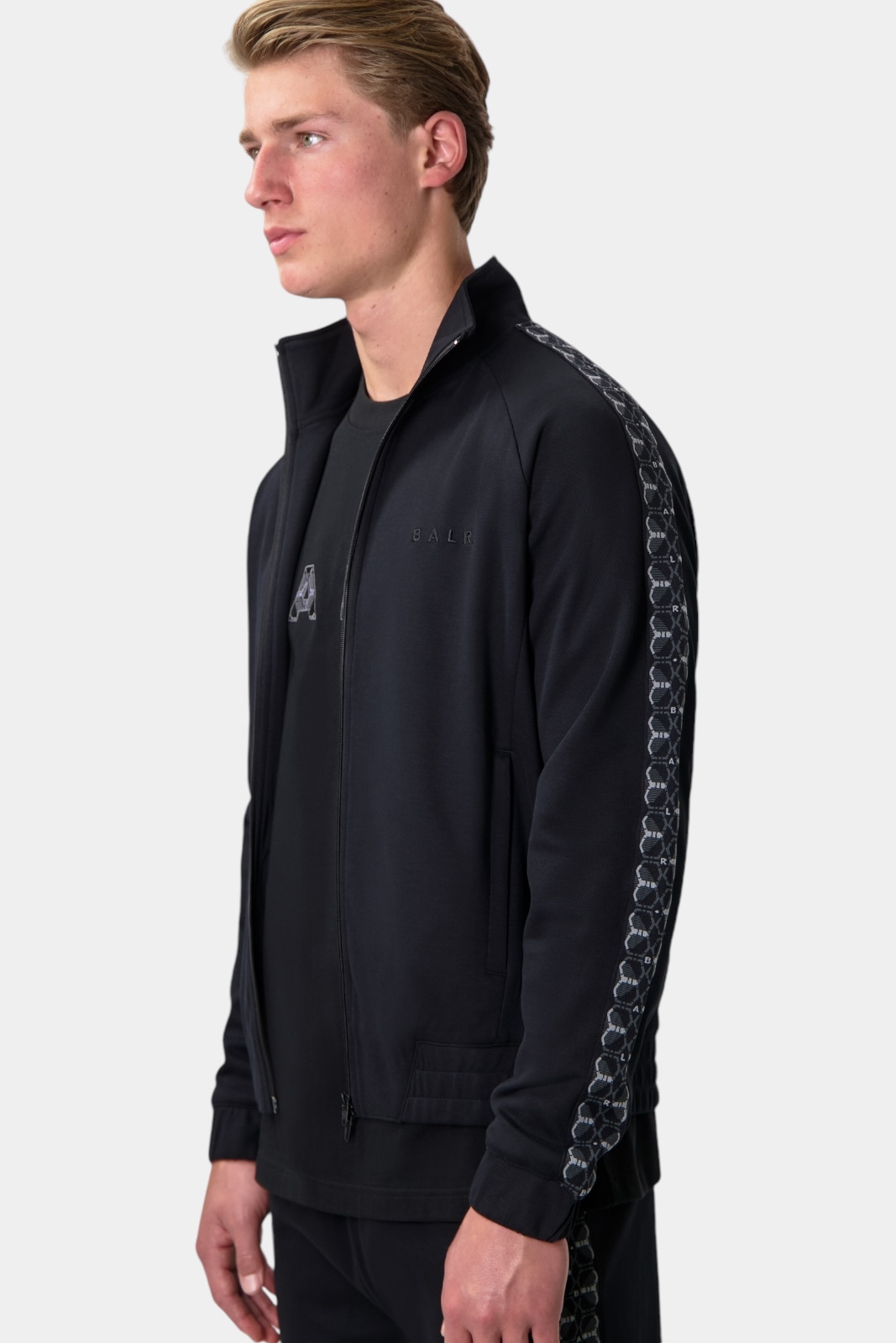 Чорна олімпійка BALR. Monogram Tape Regular Fit B1387.1023 102 BALR.