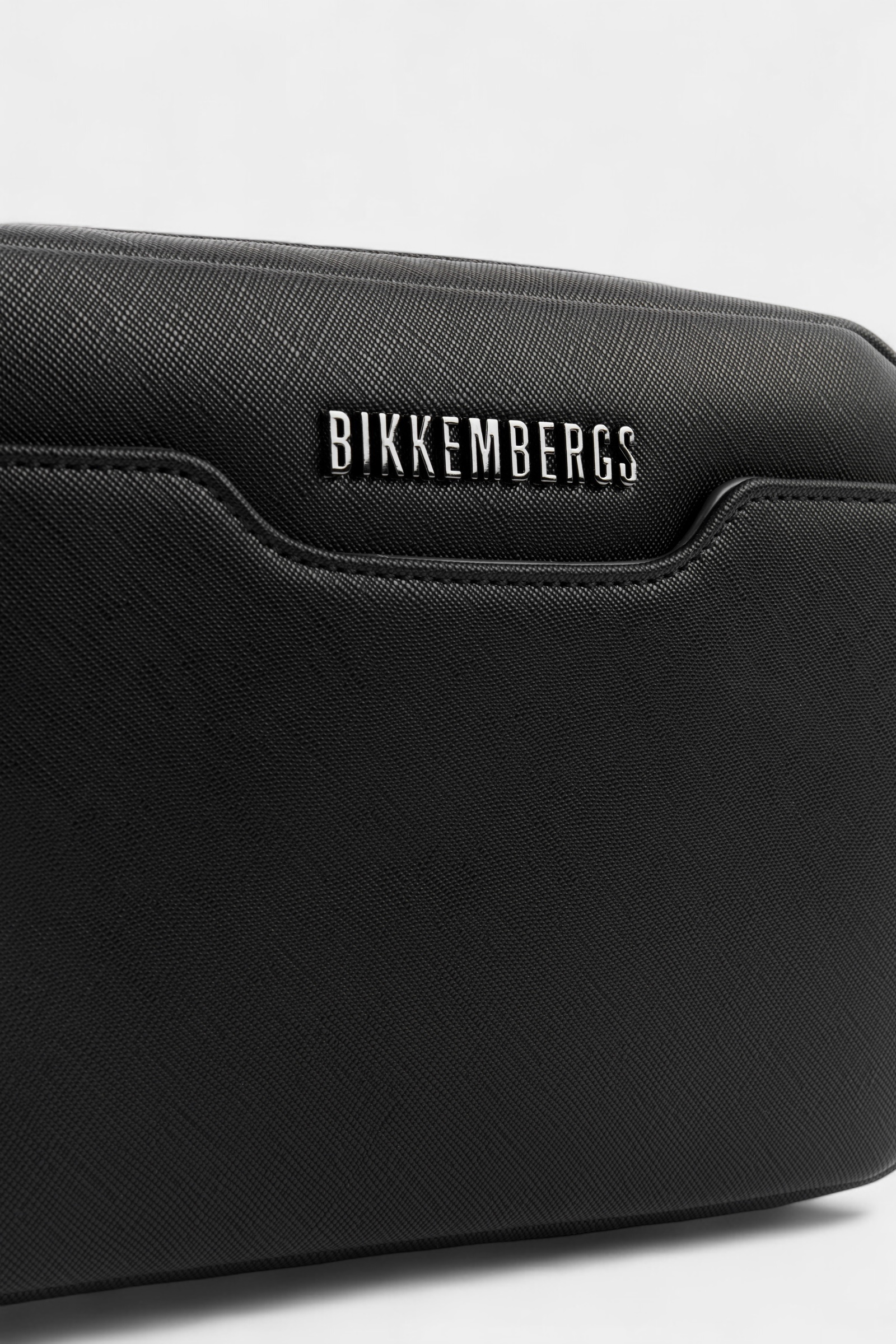 Черная косметичка Briand BKMA00268P Bikkembergs